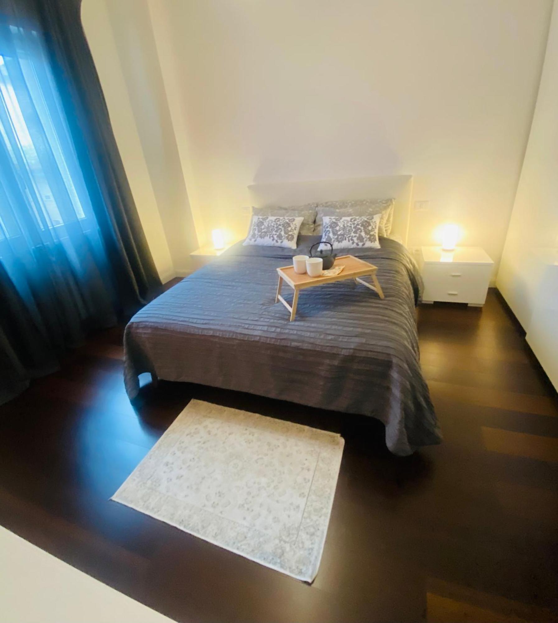Central Apartment And Parking Βερόνα Εξωτερικό φωτογραφία