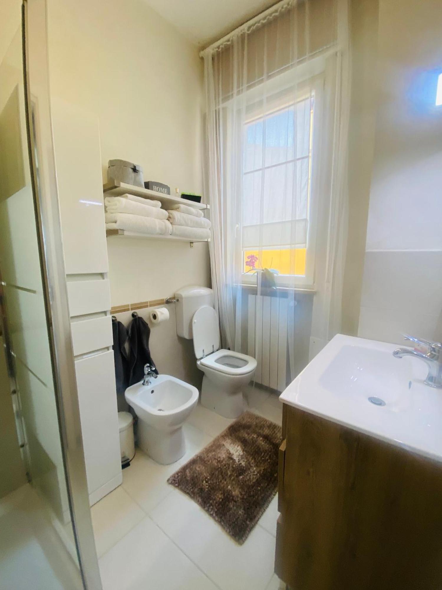 Central Apartment And Parking Βερόνα Εξωτερικό φωτογραφία